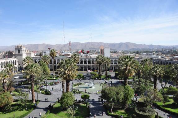 A Plaza de Armas vista do alto da Catedral de Arequipa - Peru